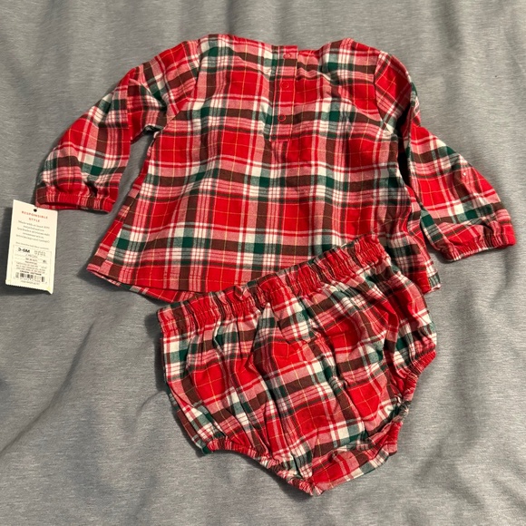 Cat & Jack 2 piece Flannel Plaid Outfit - Picture 3 of 3